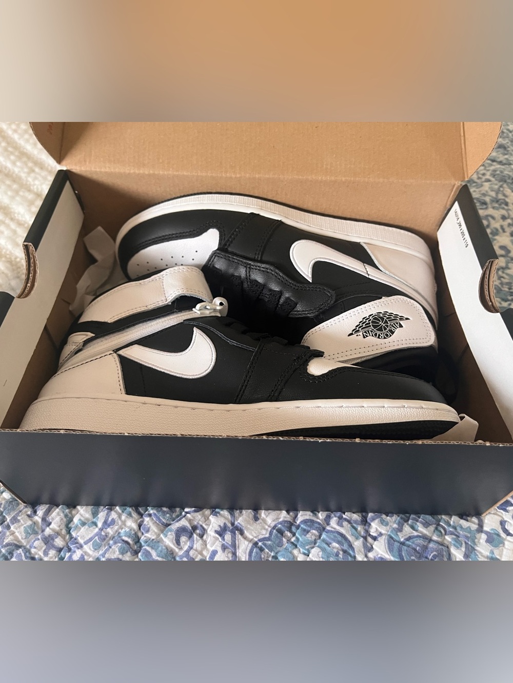 Nike Air Jordan High New Size 5.5 Panda Black White New in Box Size 7 Womens